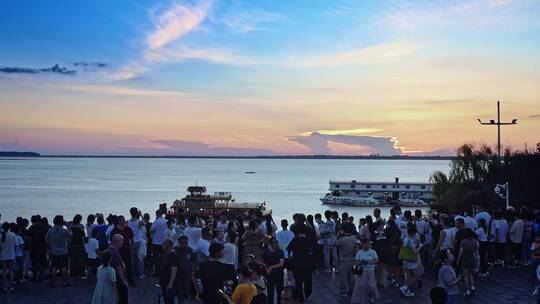 湖南洞庭湖风光带岳阳楼风景区航拍