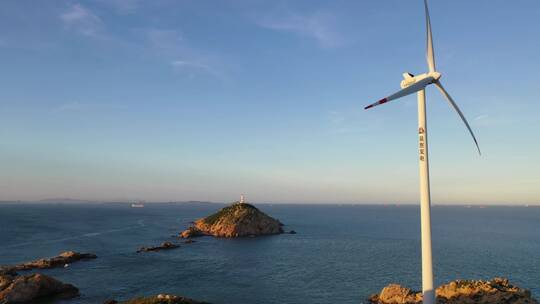 大海航拍风车小岛蓝色大海海岸线泉州风车岛