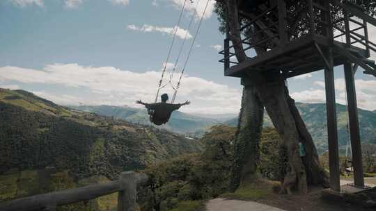 Swing， Baños De Agua