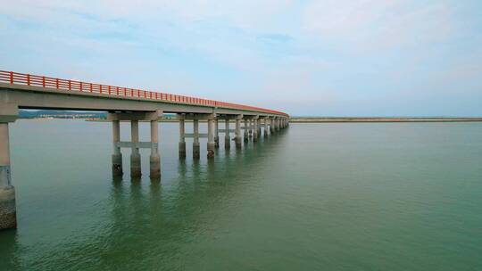 中国辽宁锦州白沙湾人工岛跨海特大桥航拍