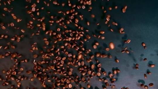 咖啡广告视频咖啡豆悬浮下落升格镜头