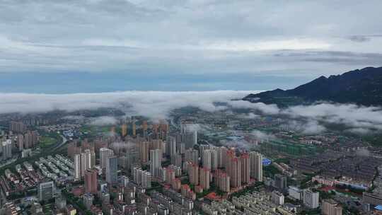 雨后的泰安