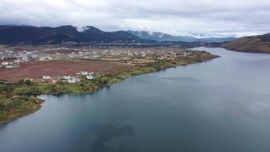 香格里拉，高速路，河流，高原，农场，藏区