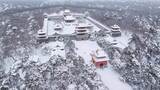 辽宁沈阳北陵公园清昭陵大雪中古建筑航拍高清在线视频素材下载