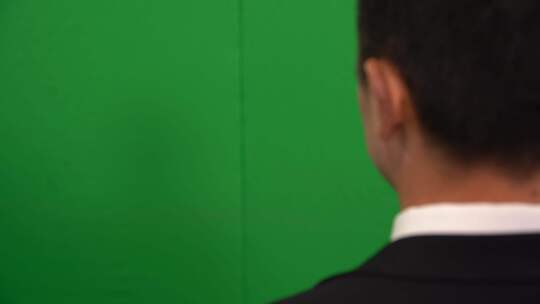 商务人士绿屏抠像视频素材模板下载