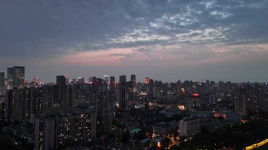 四川成都晚霞夜幕降临蓝调时刻夜景航拍