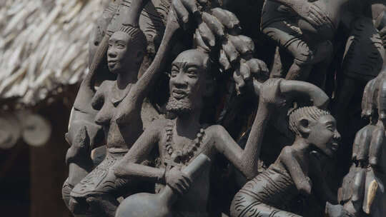 非洲坦桑尼亚木雕人物群像细节展示
