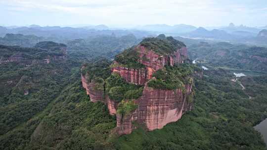 航拍韶关丹霞地貌 丹霞山阳元峰长老峰景区