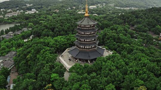 航拍西湖雷峰塔