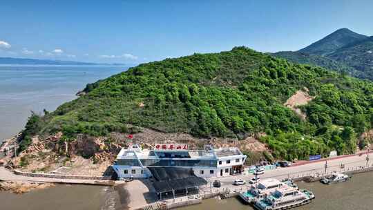 大海航拍 福建霞浦 嵛山岛天湖 岛屿森林