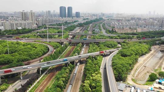 城市立交桥交通枢纽车流立体交通