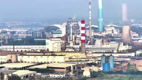 航拍扬州港火力发电厂江边烟囱工厂江岸