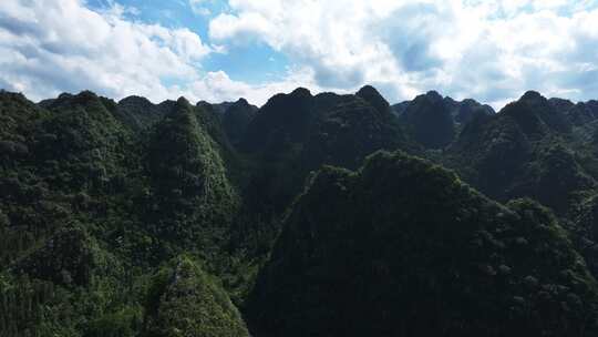 贵州兴义万峰林，十万大山航拍