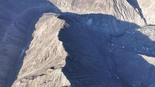 跨峡谷 航拍 梅里雪山 卡瓦格博 明永冰川