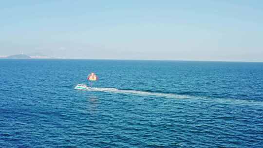 海上运动快艇彩虹拖伞 海上高空拖曳伞