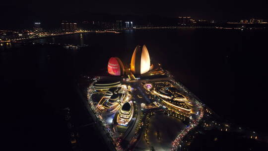 粤港澳大湾区地标珠海夜景日月贝情侣路