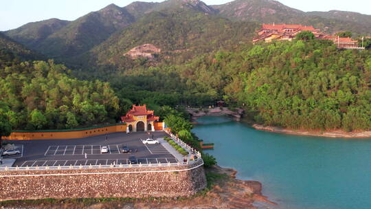 珠海金台寺佛教寺庙夕阳水库航拍视频素材模板下载