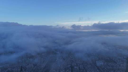 广东汕头清晨云层之上云海日出航拍