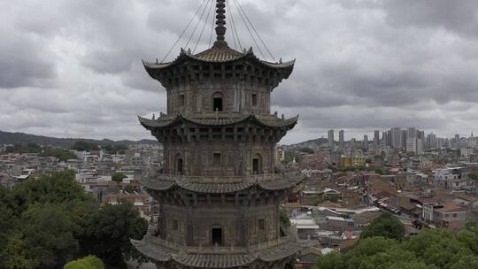 泉州开元寺东西塔特写西街钟楼航拍市区大景