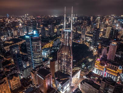 上海世茂艾美酒店夜景