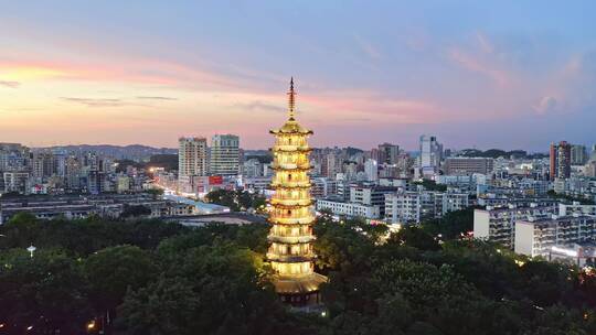 深圳龙华公园龙峰塔夜景航拍