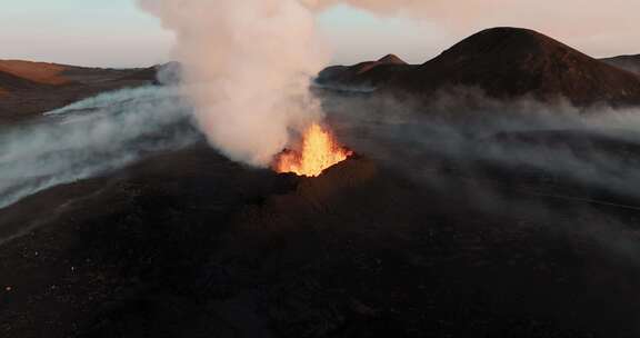 火山，喷发，熔岩，烟雾