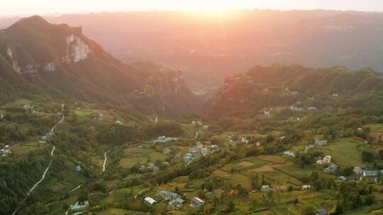 4k航拍山村晚霞