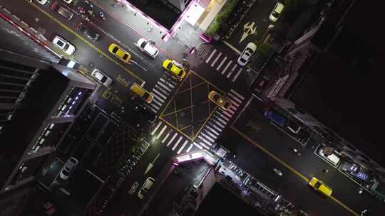 4k航拍特晚城市十字路口车流推进视频素材模板下载