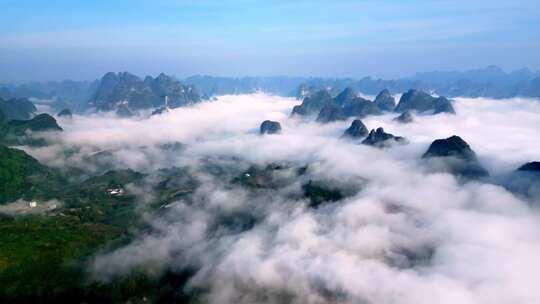 航拍桂林漓江山川云海风光