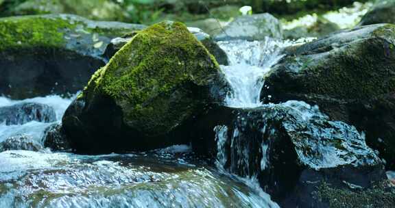 水溪流山泉水大自然河流水滴水源大自然白酒
