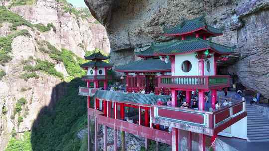 航拍福建漳州平和灵通岩悬空寺青云寺