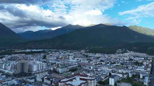 林芝城市风光