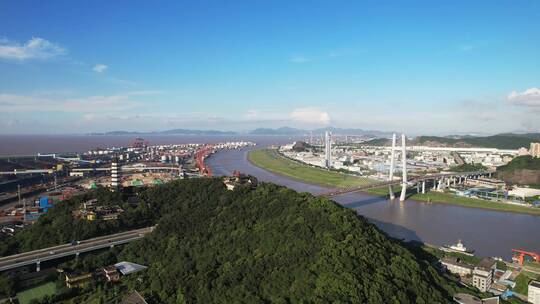 宁波镇海甬江边招宝山风景区蓝天下航拍