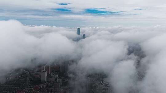 城市航拍云海