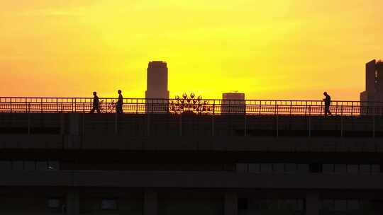 万家丽广场楼顶日落夕阳打卡