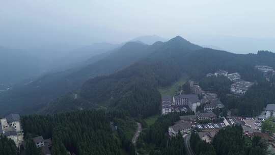 四川什邡钟鼎寺附近森林山脉