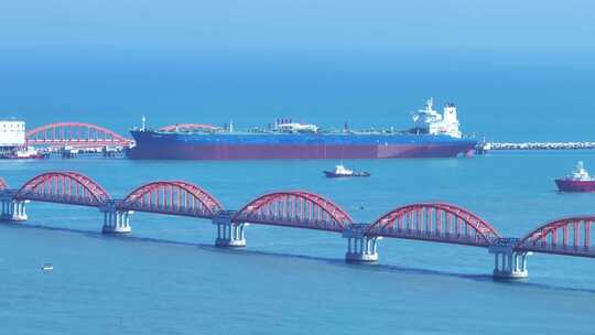 中国广东省揭阳市惠来原油码头钢桥