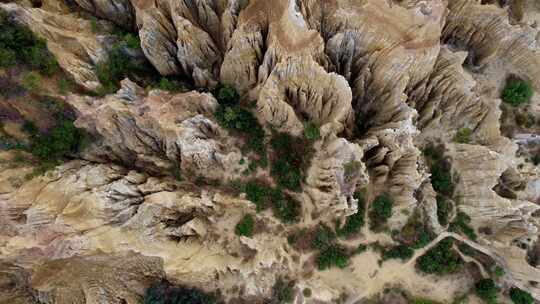 云南浪巴铺土林航拍视角下的独特地貌风景