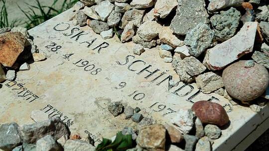 奥斯卡辛德勒之墓视频素材模板下载