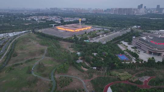 城市航拍洛阳城市地标落日交通经济发展航拍