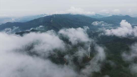 山顶云海绿色能源航拍