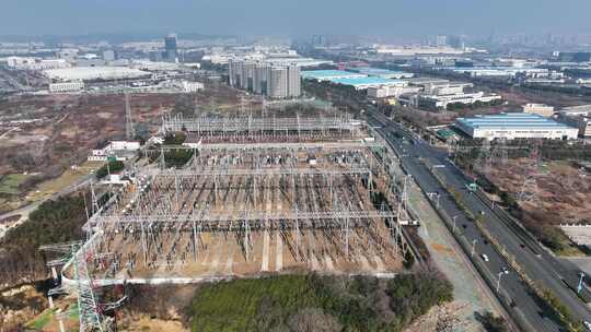 城市中大型变电站设施鸟瞰全景