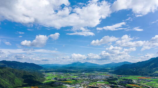 【延时】夏天绿色大地田园航拍视频素材模板下载