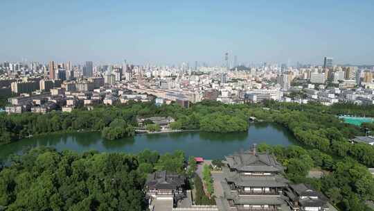 航拍山东济南大明湖5A景区