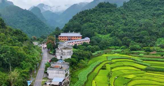 航拍广西靖西通灵峡谷田园风光