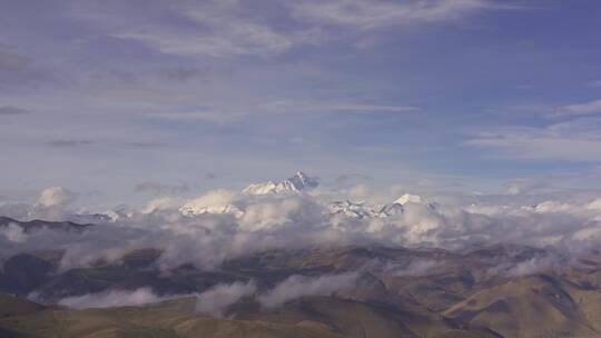 西藏珠穆朗玛峰云海