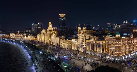 航拍上海外滩万国建筑群夜景