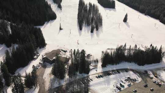 雪，度假村，树木，无人机