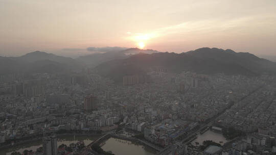 广西城市山水风光日出乡土中国