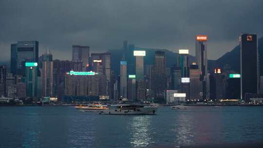 香港维多利亚港口夜景港口船只城市延时摄影